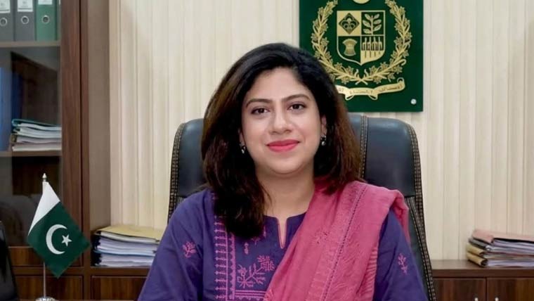 اسسٹنٹ کمشنر بھیرہ کا اپنے  دفتر میں کھلی کچہری کا انعقاد