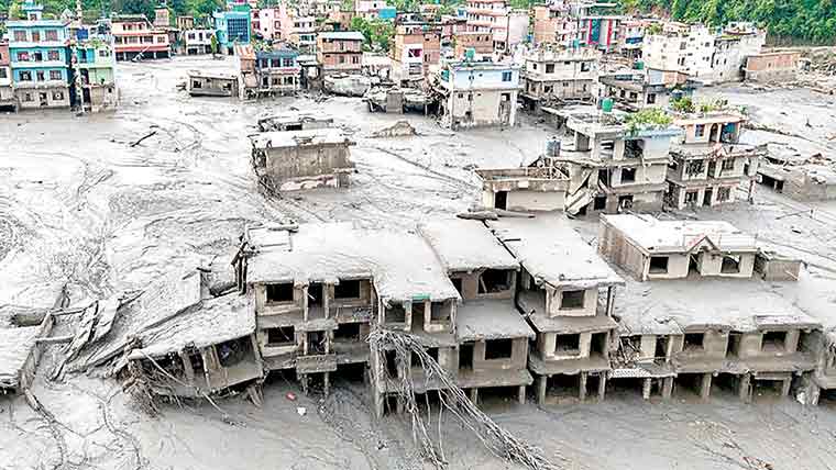  نیپال ، سیلاب سے ہلاک ہو نیوالوں کی تعداد 579 ہو گئی ۔ 2 ہزار لاپتا