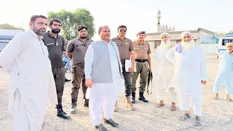  پپلاں :جنرل بس سٹینڈ کا تعمیراتی کام مکمل کرنے کی ہدایت