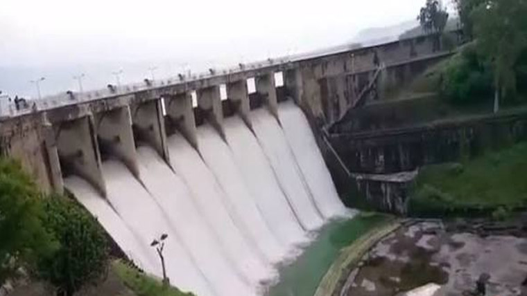اسلام آباد میں بارش،راول ڈیم کے سپل ویز کھول دئیے گئے