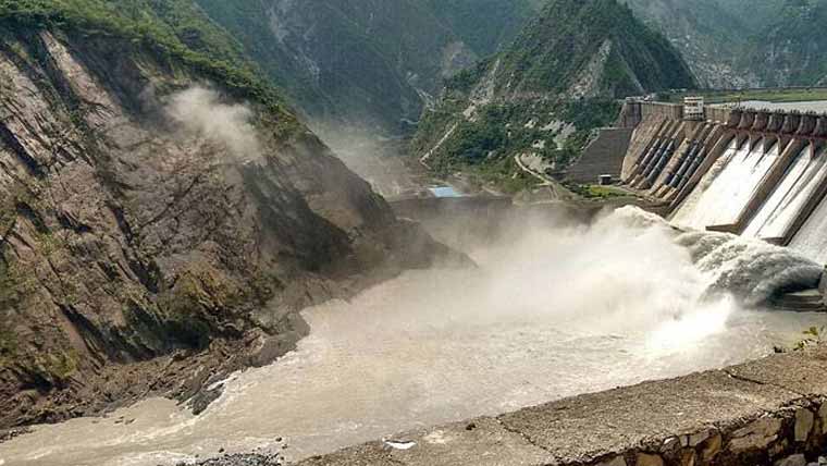  شدید بارش ،بھارت نے سلال  ڈیم کے دروازے کھول دئیے