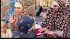 راکھی ساونت کا عمرہ ،مکہ میں جائے نماز تقسیم کیں 