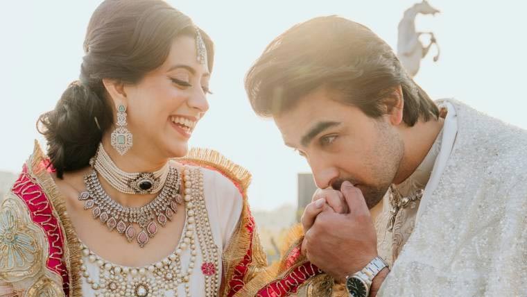 خاقان اور سبینہ نے نکاح  کی تصاویرشیئر کردیں 