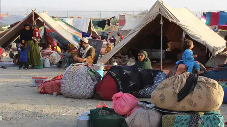 افغان مہاجرین کو 3 روز میں اکوڑہ خٹک کیمپ خالی کرنے کی وارننگ 