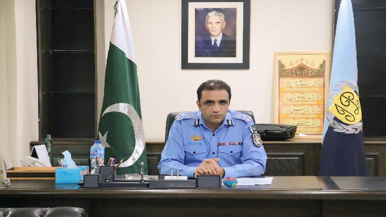  ڈی آئی جی سکیورٹی کااردل روم،درخواستوں پر فوری احکامات جاری 