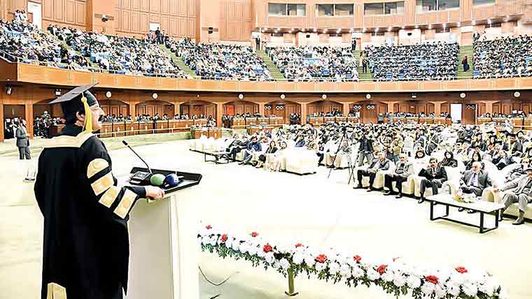 ہائی ٹیک یونیورسٹی کا نووکیشن ، 1,166طلبہ کو ڈگریاں عطا 