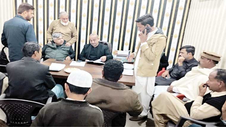 سمندری:راؤکاشف رحیم خاں  ایم پی اے سے ایل علاقہ کی ملاقاتیں 