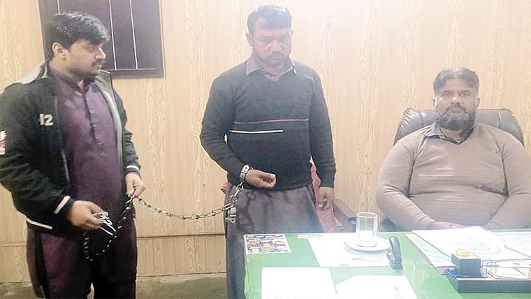  رشوت لینے پر یو نین کونسل میانہ گوندل کا اہلکار گرفتار 