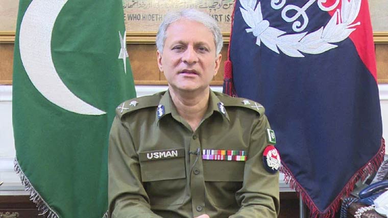 آئی جی پنجاب سے نئے بھرتی ہونے  والے اسسٹنٹس کی ملاقات