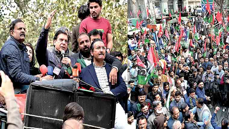 پیپلز پارٹی پوری آن بان شان کیساتھ زندہ ہے :پرویز اشرف 