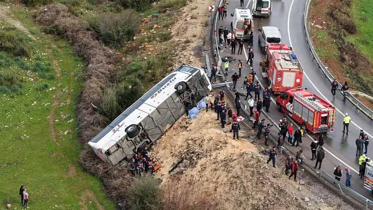 ترکیہ میں ٹریفک حادثات 16افراد ہلاک،25زخمی 