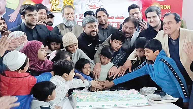 آر پی او کا دورہ سندس فائونڈیشن ‘مریض بچوں سے ملاقات 