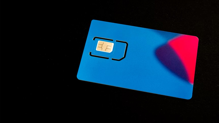 ناکارہ سم کارڈز سے 80لاکھ کا سونا حاصل کرنیوالا شخص