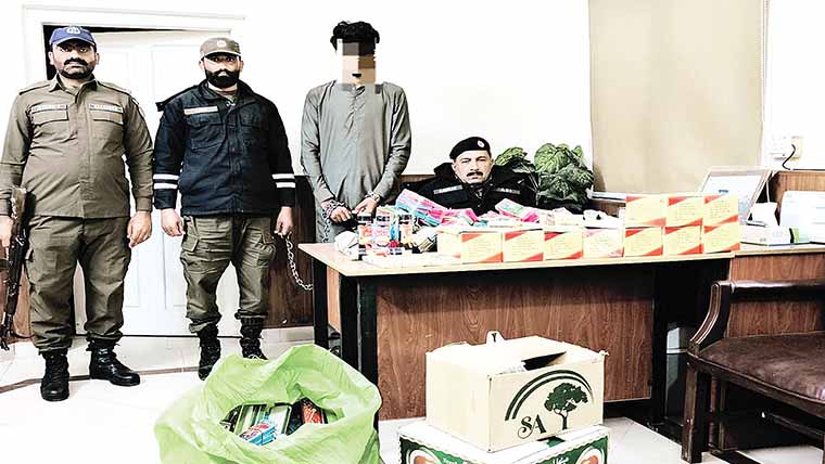  غیر قانونی آتشبازی فروخت کرنے والا ملزم گرفتار، مقدمہ درج 