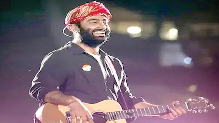 ریٹائرمنٹ کا اعلان کرنے والے اریجیت سنگھ نے نیا گانا ریلیز کر دیا