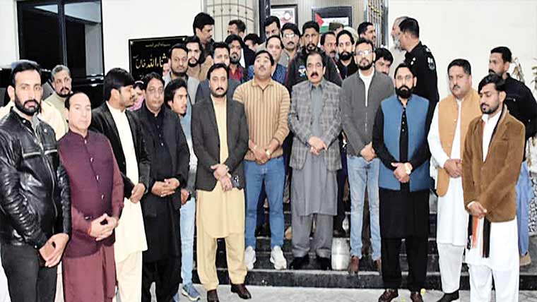 رانا ثنااللہ سے ڈیجیٹل میڈیا جرنلسٹ کے وفد کی ملاقات