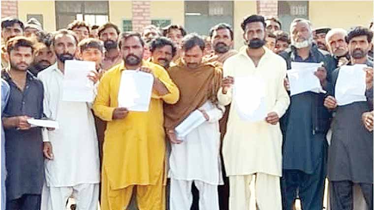 امدادی رقم میں خورد برد،سیلاب متاثرین سراپا احتجاج 