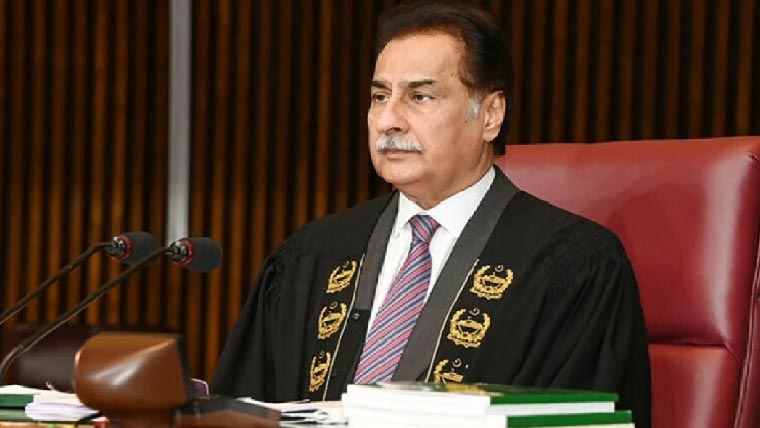 سکیورٹی ایجنسیوں پر تنقید کی بجائے قربانیوں کا اعتراف کریں:سپیکر