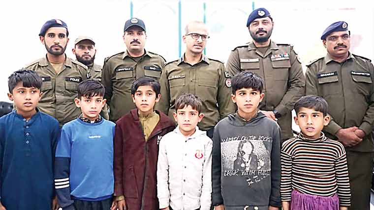 پولیس نے 6 بچوں کو چند گھنٹوں میں بازیاب کرالیا