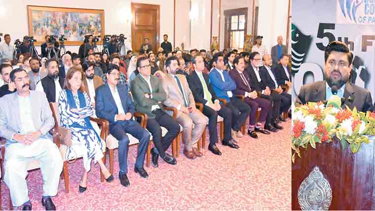  بھارت کشمیریوں سے جینے کا حق چھین رہا ،گورنر سندھ 