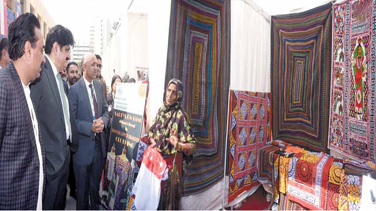 تین روزہ 17 ویں کراچی ادبی میلے کا آغاز