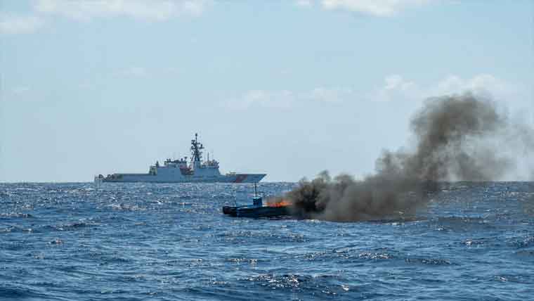 امریکی فوج کا مشرقی بحرالکاہل میں ایک اور کشتی پر حملہ ،2منشیات کے سمگلر ہلاک 