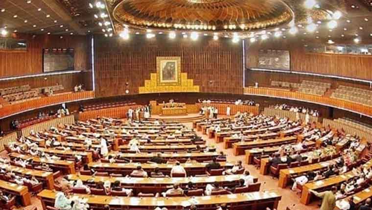 ایوان بالا:حکومتی ممبران کی تعداد کم، اپوزیشن کی بھرپور حاضری 