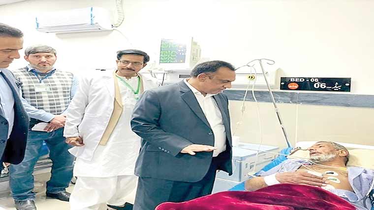  میانوالی:کمشنر کا دورہ، ترقیاتی سکیموں اور ہسپتالوں کا معائنہ 