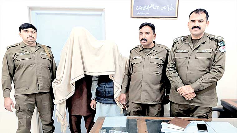 بلوچنی :چوری کے 2ملزم گرفتار 10 تولے سونا اورنقدی برآمد 