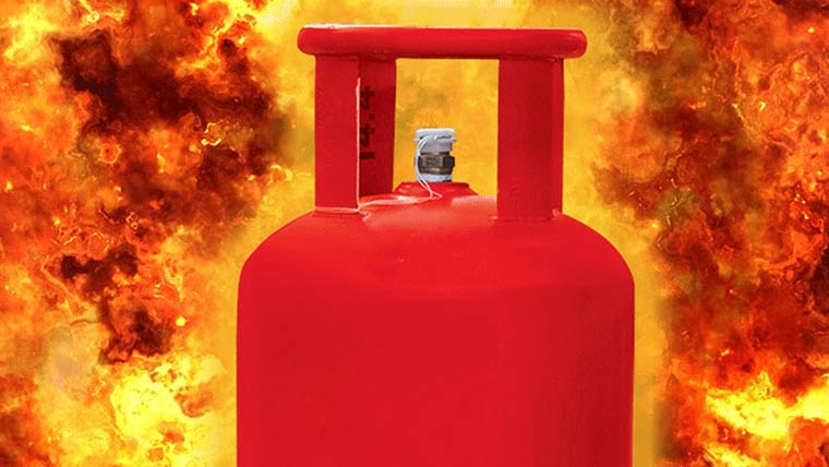 حضرو:گیس لیکیج سے دھماکا  چھت گرنے سے 9افراد زخمی 