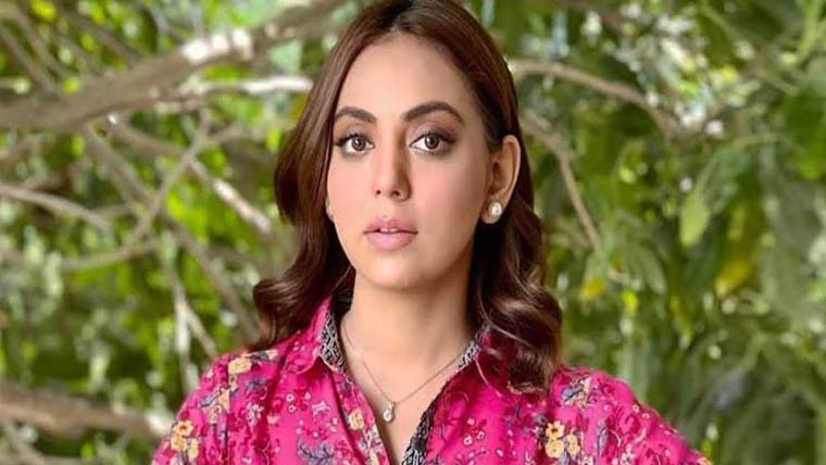 مجھے غریب ہونے  سے ڈر لگتا ہے : مریم نور