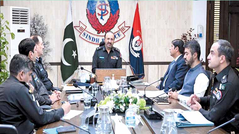 منشیات مافیاز اور غیر قانونی تارکین وطن کے خلاف موثر کارروائی کی ہدایت 