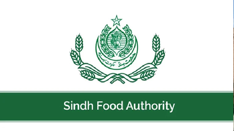 ضلع ملیر میں ہزار لٹر مضرِ صحت دودھ تلف کر دیا گیا