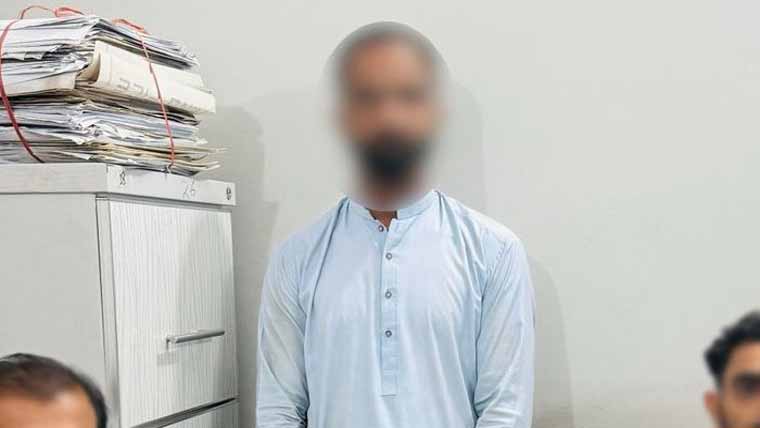  فتنہ الہندوستان کا بیانیہ پھیلانے والا سرکاری ملازم پکڑا گیا 