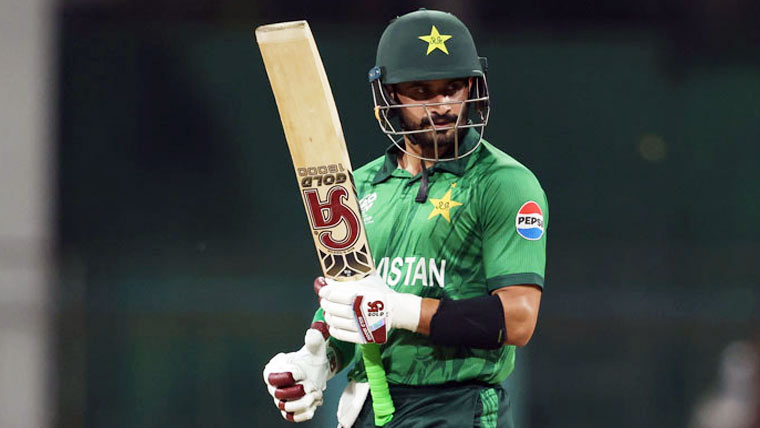  صاحبزادہ فرحان کے  1000رنز مکمل 