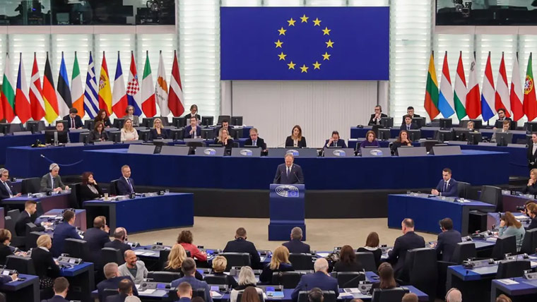 یورپی پارلیمنٹ :یوکرین کیلئے 90 ارب یورو قرض منظور 