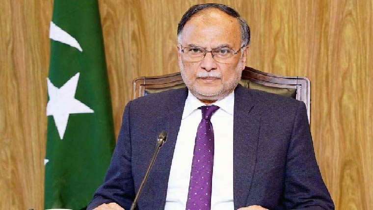 نئے نصاب میں رٹے کی بجائے تخلیقی شعور پر توجہ :احسن اقبال 