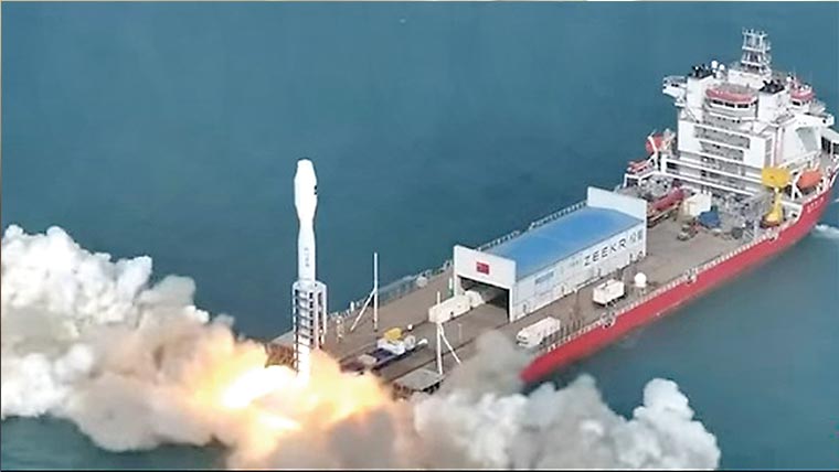 پاکستان کا دوسرا مقامی الیکٹرو آپٹیکل سیٹلائٹ کامیابی سے خلا میں روانہ 