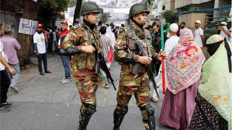 ڈھاکہ :ضلع گوپال گنج میں پولنگ سٹیشن پردستی بم دھماکا، 3افراد زخمی