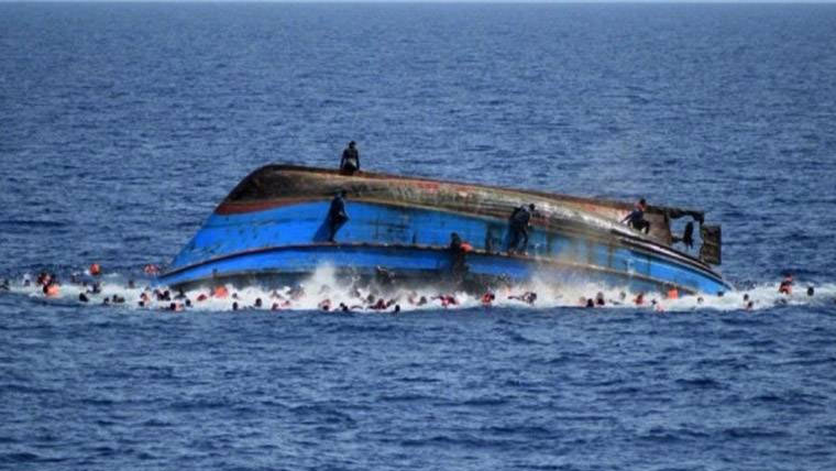 ترکیہ کے ساحل پر مہاجرین کی  کشتی ڈوب گئی،3ہلاک،4لاپتا 