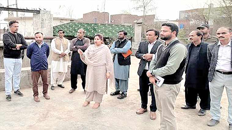  ڈی سی چنیوٹ کا دورہ ،صفائی کے نظام کی بہتری کے اقدامات