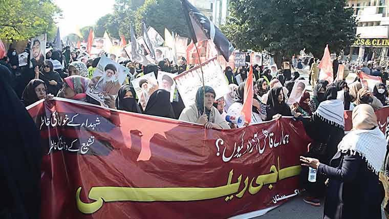 سانحہ ترلائی کیخلاف مری اور تلہ گنگ میں احتجاجی ریلیاں