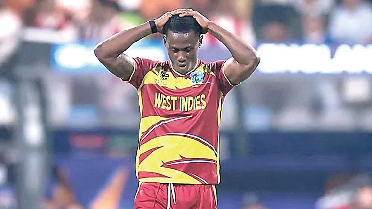 اسلام آباد یونائیٹڈ کا شیمار جوزف کے ساتھ معاہدہ منسوخ 