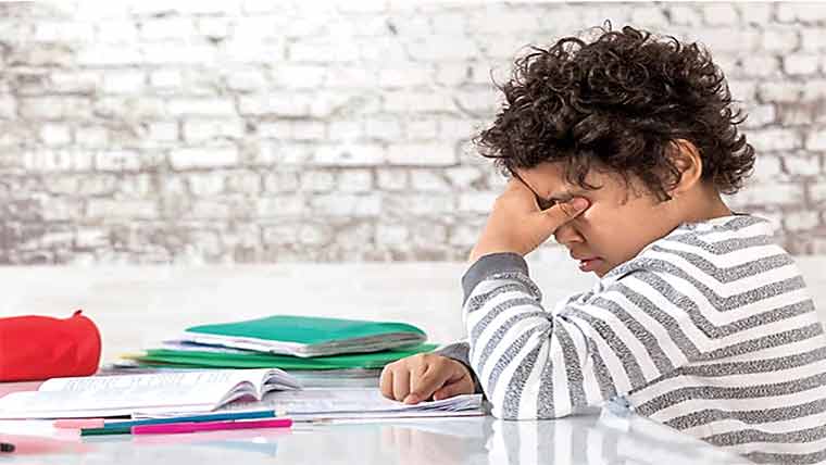 کم عمری میں تعلیم کا دباؤ طویل مدتی منفی اثرات رکھتا 