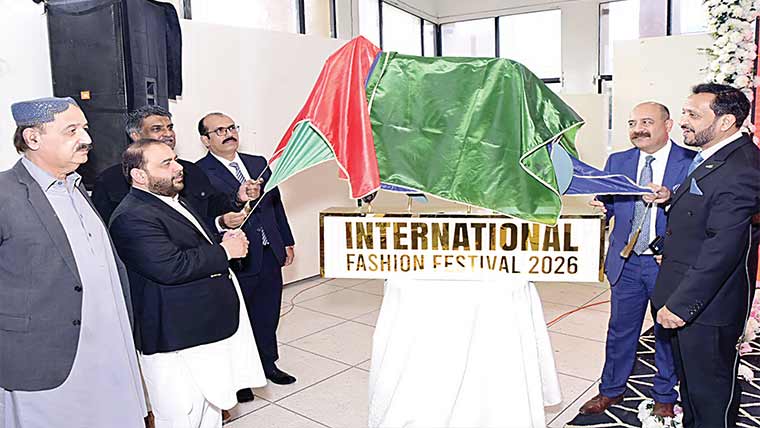 فیشن ٹورازم فیسٹیول سیاحت ثقافتی صنعتوں کے فروغ کیلئے  اہم پیشرفت، اورنگزیب کھچی