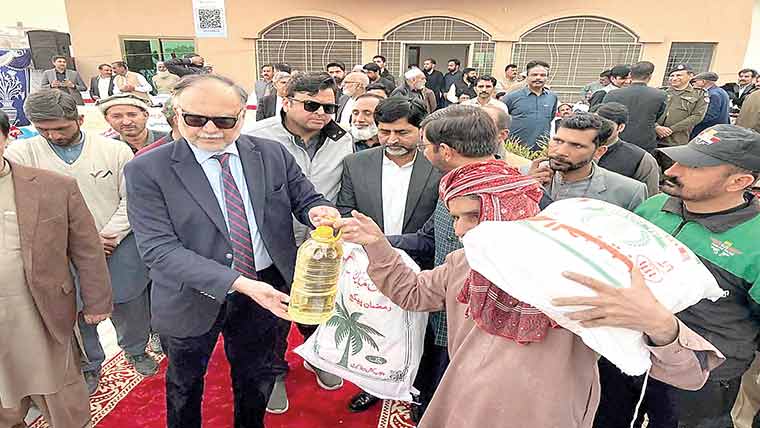  پاکستان کو ترقی کی بلندیوں تک لے کرجائیں گے :احسن اقبال