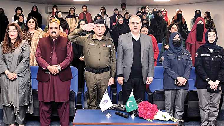 انسائیڈ سیف سٹی کے  عنوان سے معلوماتی سیشن