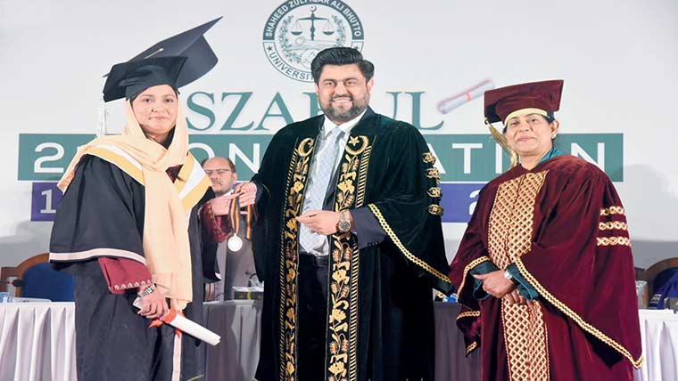 قانون کی حکمرانی کے بغیر ترقی ممکن نہیں، گورنر 