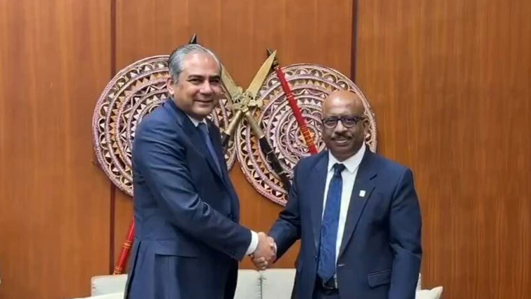 چیئرمین پی سی بی کی سری لنکن  وزیر کھیل سے ملاقات