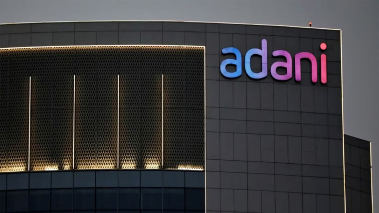 بھارت :اڈانی گروپ 2035 تک اے آئی میں 100 ارب  ڈالر کی سرمایہ کاری کریگا